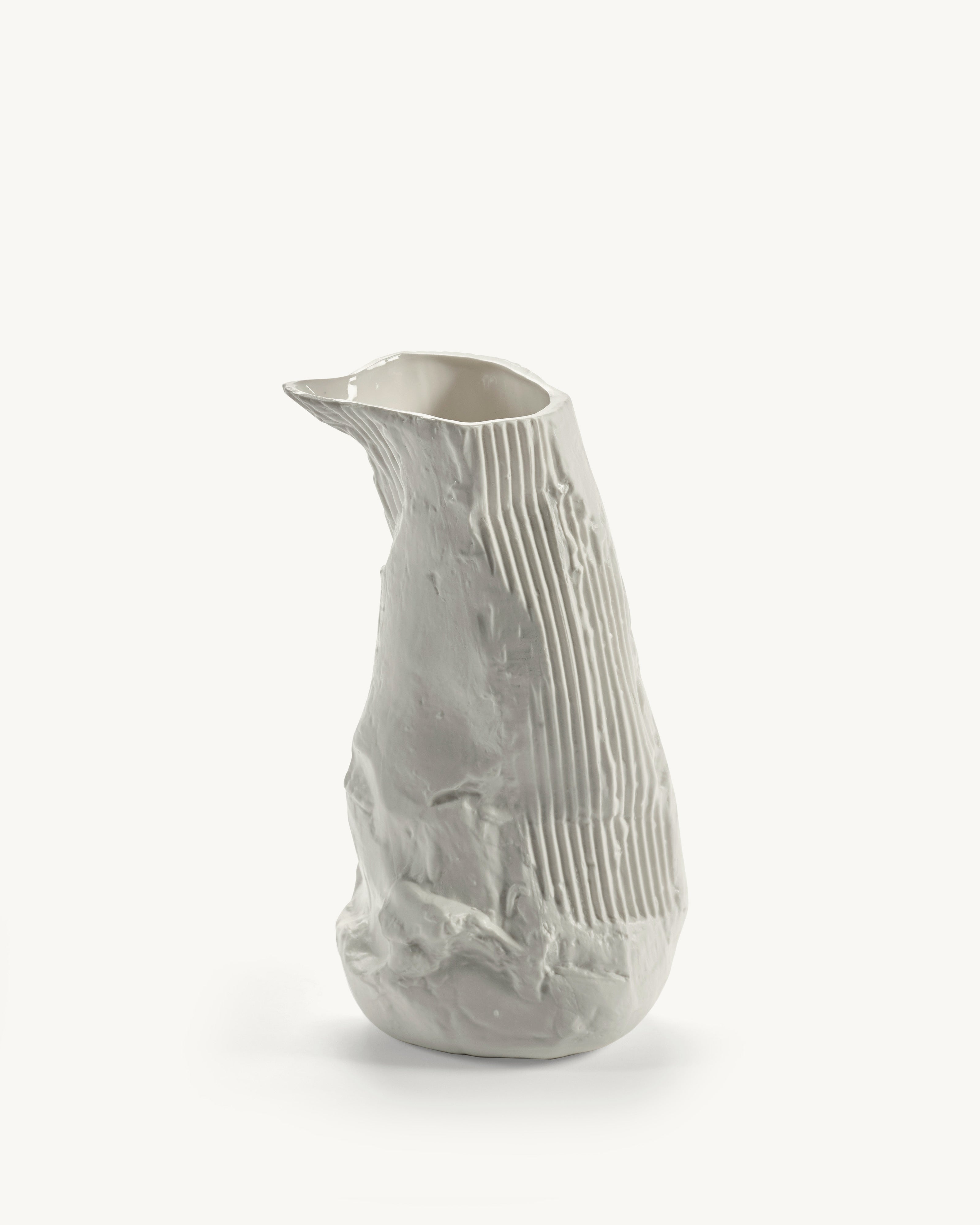 karaf III Gebroken Wit by white dirt artifacts