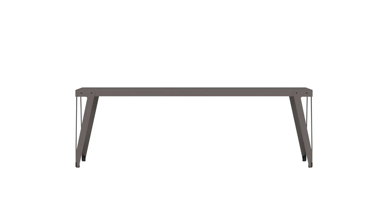 Gray rectangular tafel Lloyd met schuine poten, een slim staaltje Dutch design