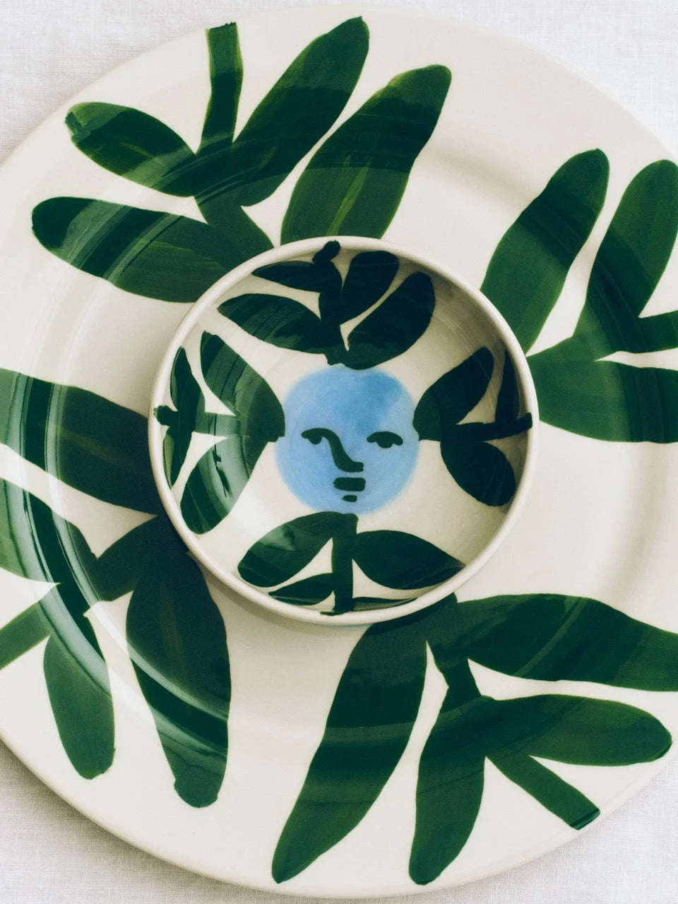 Hay Design bord La Pittura - Moon Face Vine Ø28,5 cm