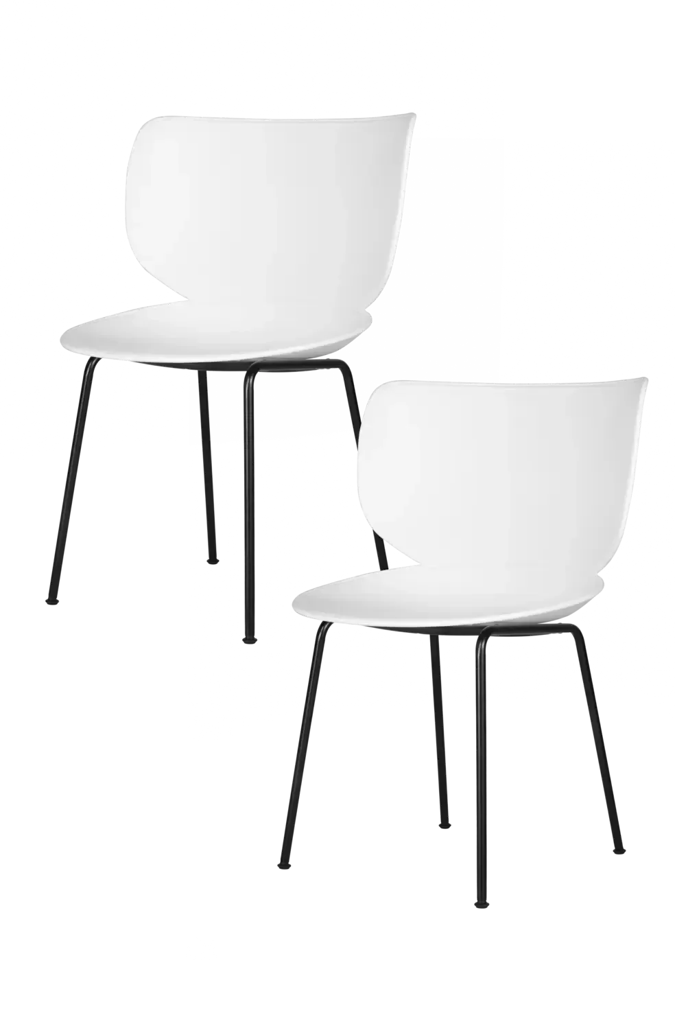 Twee witte Hana stoelen met zwarte poten voor tijdloos comfort en een stijlvolle uitstraling
