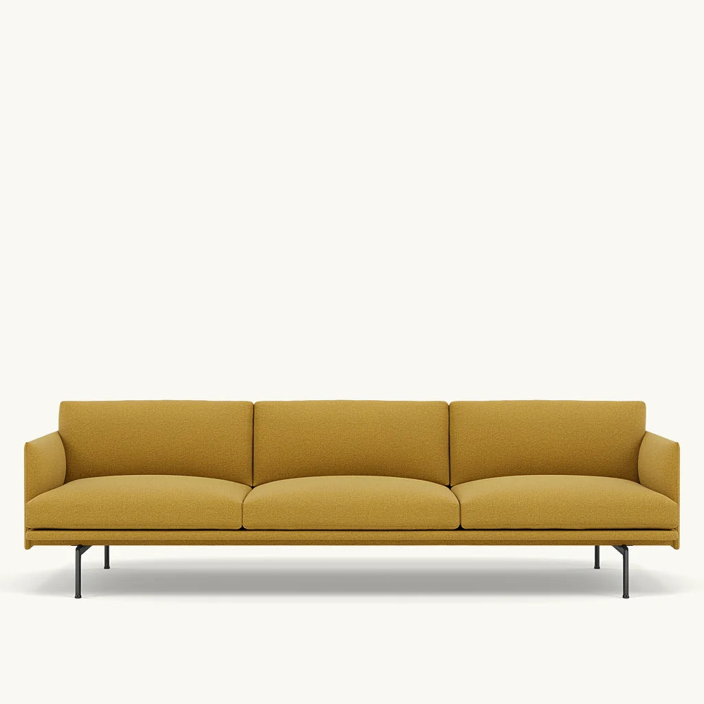 Muuto 3,5 zits sofa Outline - Ecriture 470 met zwart onderstel