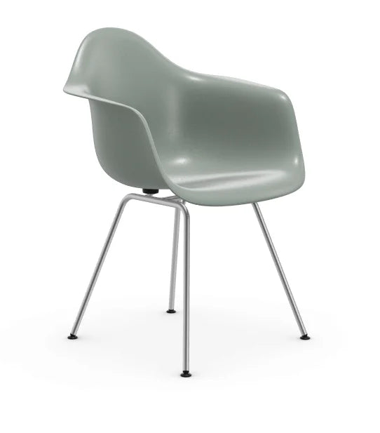 vitra Eames Fiberglass Armchair DAX - verchroomd onderstel - sea foam green