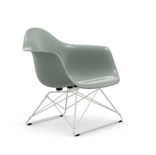 vitra Eames Fiberglass Armchair LAR - wit onderstel - sea foam green