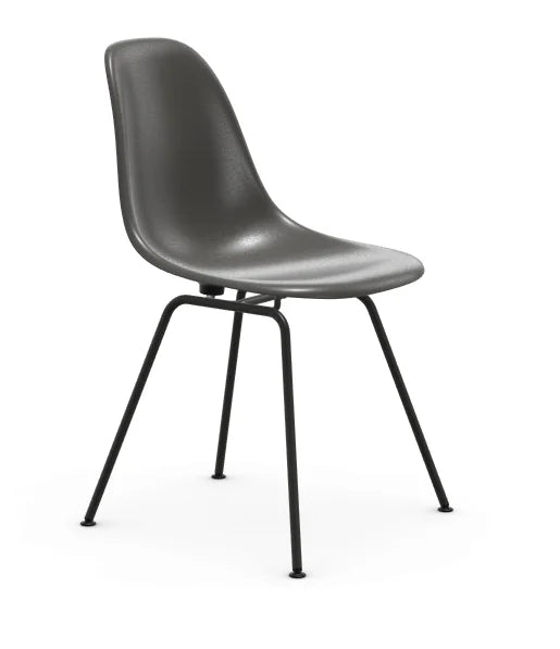 vitra Eames Fiberglass Side chair DSX - zwart onderstel - elephant hide grey