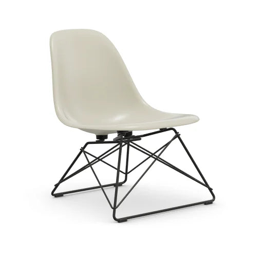 vitra Eames Fiberglass Side chair LSR - zwart onderstel - parchment