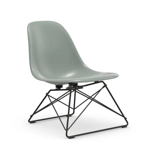 vitra Eames Fiberglass Side chair LSR - zwart onderstel - sea foam green