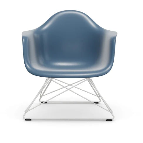 vitra Eames Plastic Armchair LAR RE - wit onderstel - sea blue RE