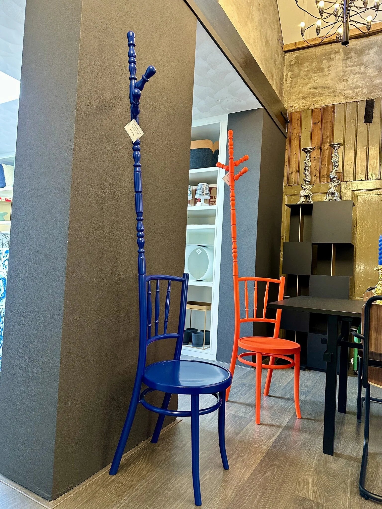 Vroonland kapstokstoel Extension Chair