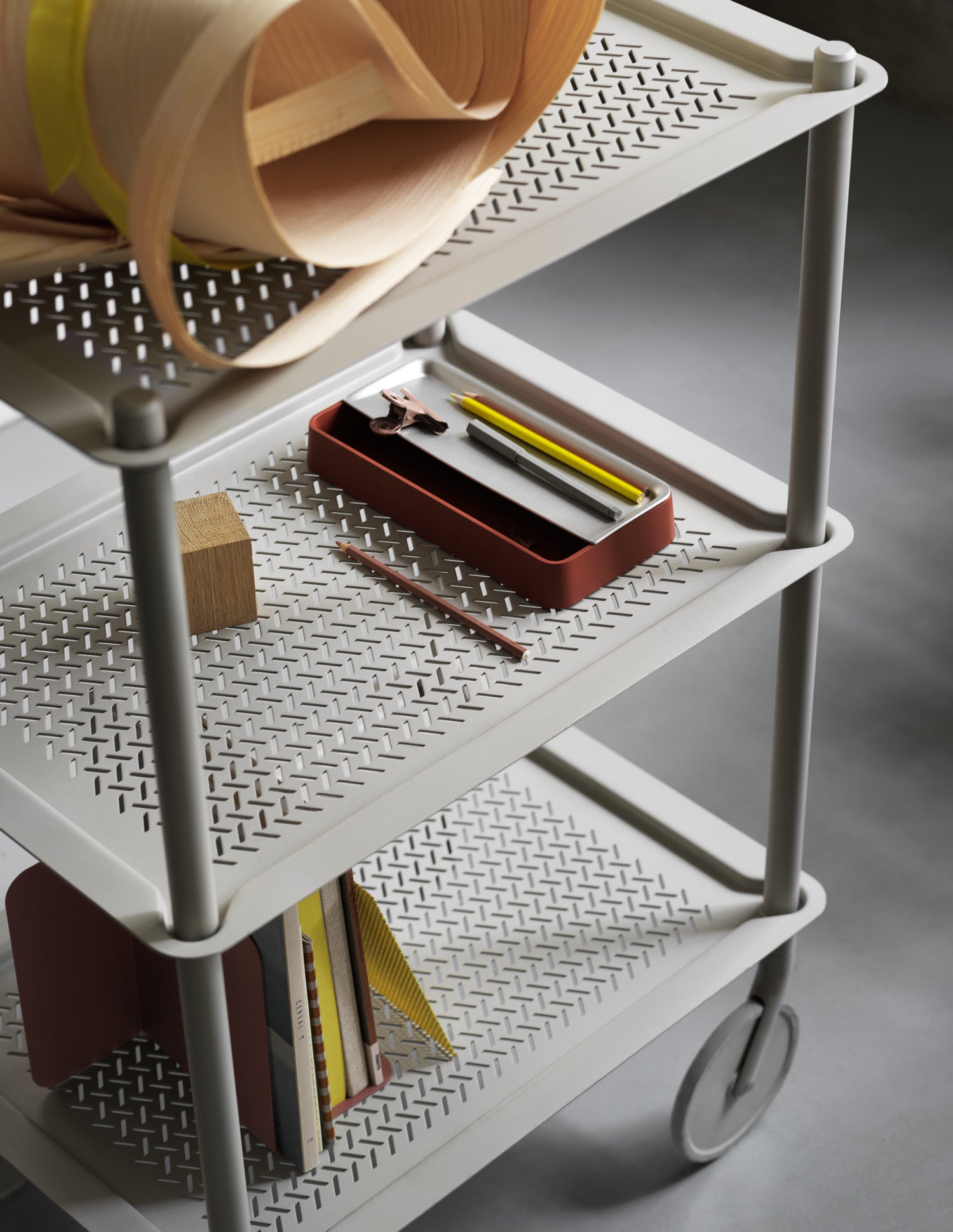 Muuto trolley Flow