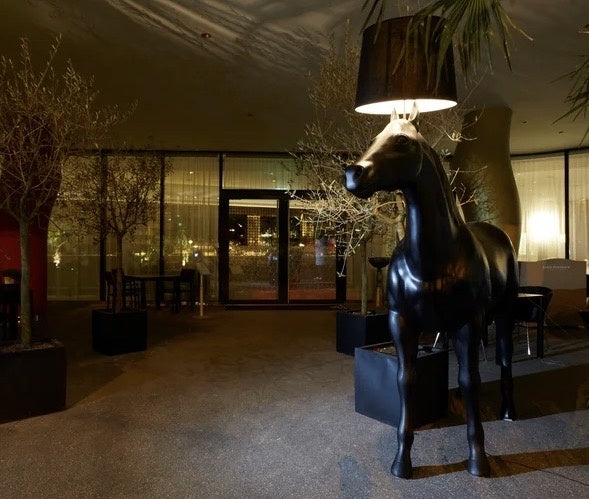 Moooi vloerlamp Horse - standaard