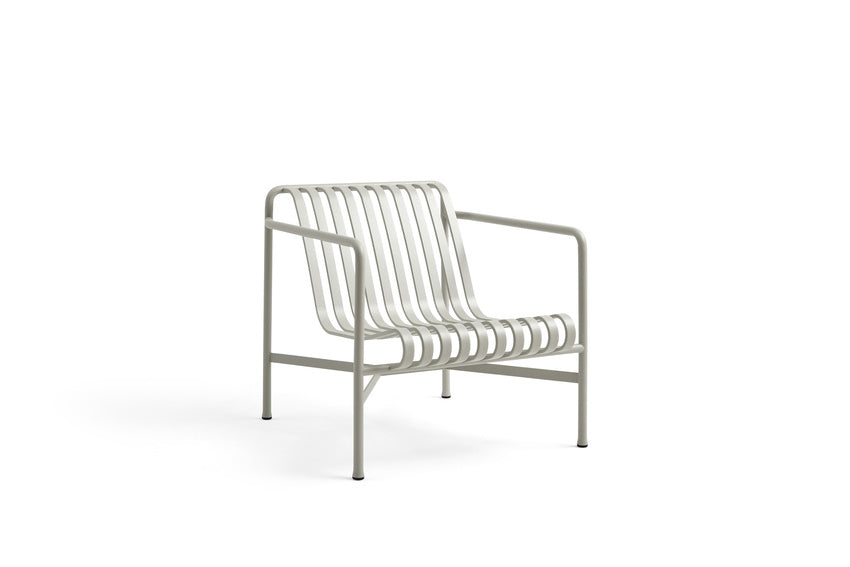 Hay Design lounge tuinstoel laag Palissade met armleuning - sky grey