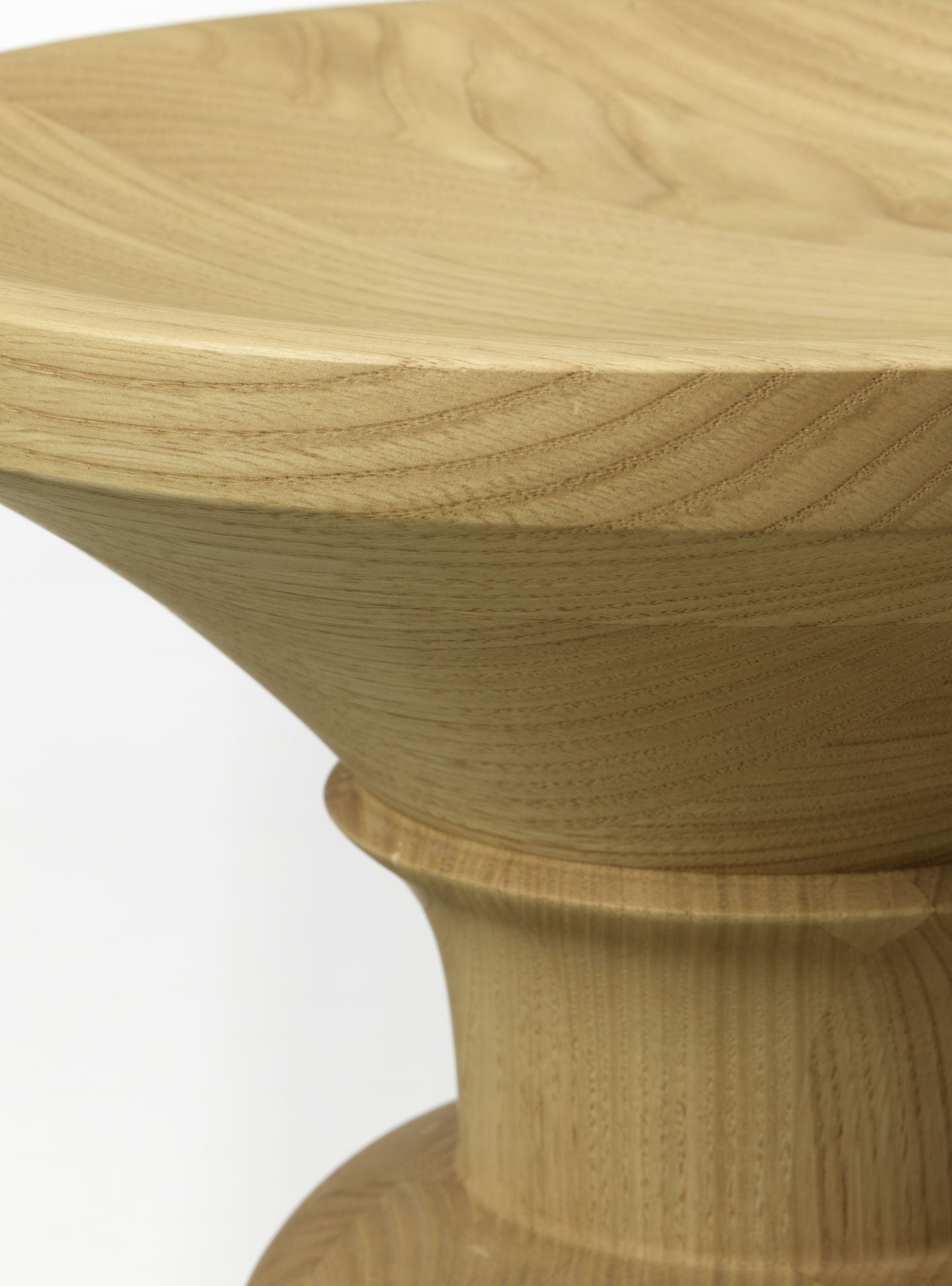 Eames kruk Stool B - kastanje