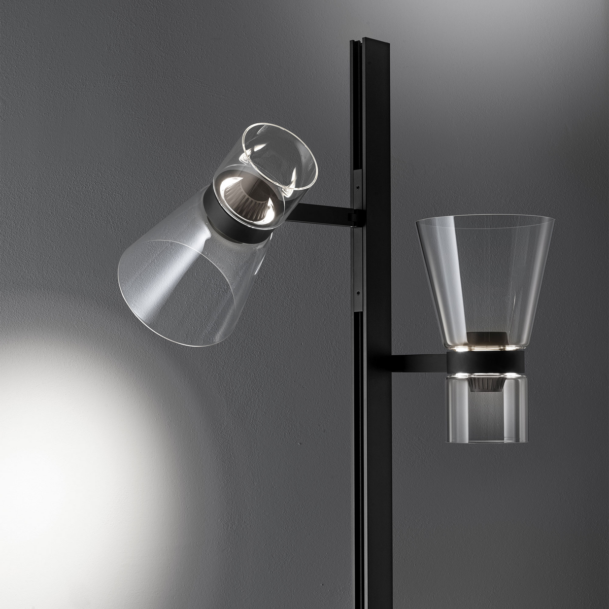 Flos LED vloerlamp Nocturne F2 Cone