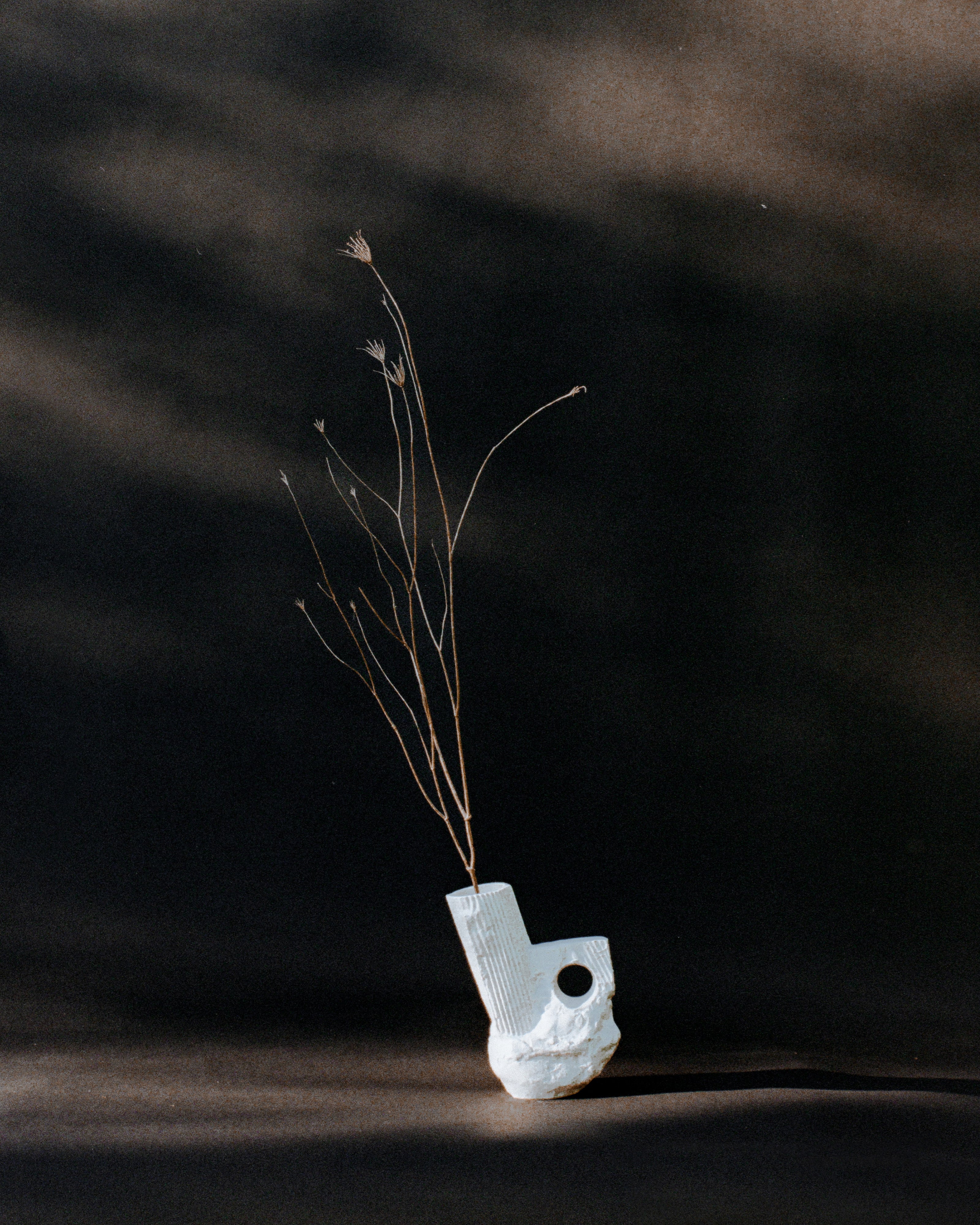 karaf I Gebroken Wit by white dirt artifacts