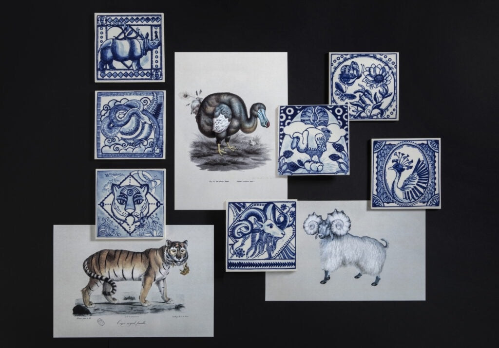 Royal Delft tegel the Extinct Animals