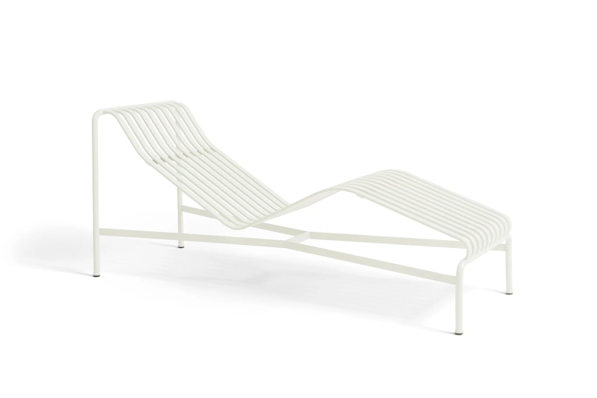 Witte metalen buiten chaise longue Palissade van Franse Broers Ronan in thermisch verzinkt staal