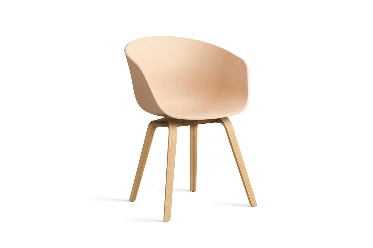 Hay Design stoel AAC 22 - gezeept eiken - pale peach 2.0
