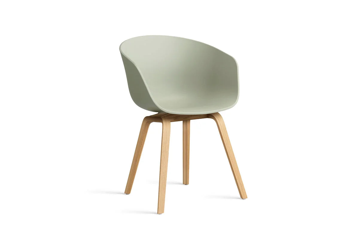 Hay Design stoel AAC 22 - gezeept eiken - pastel green 2.0