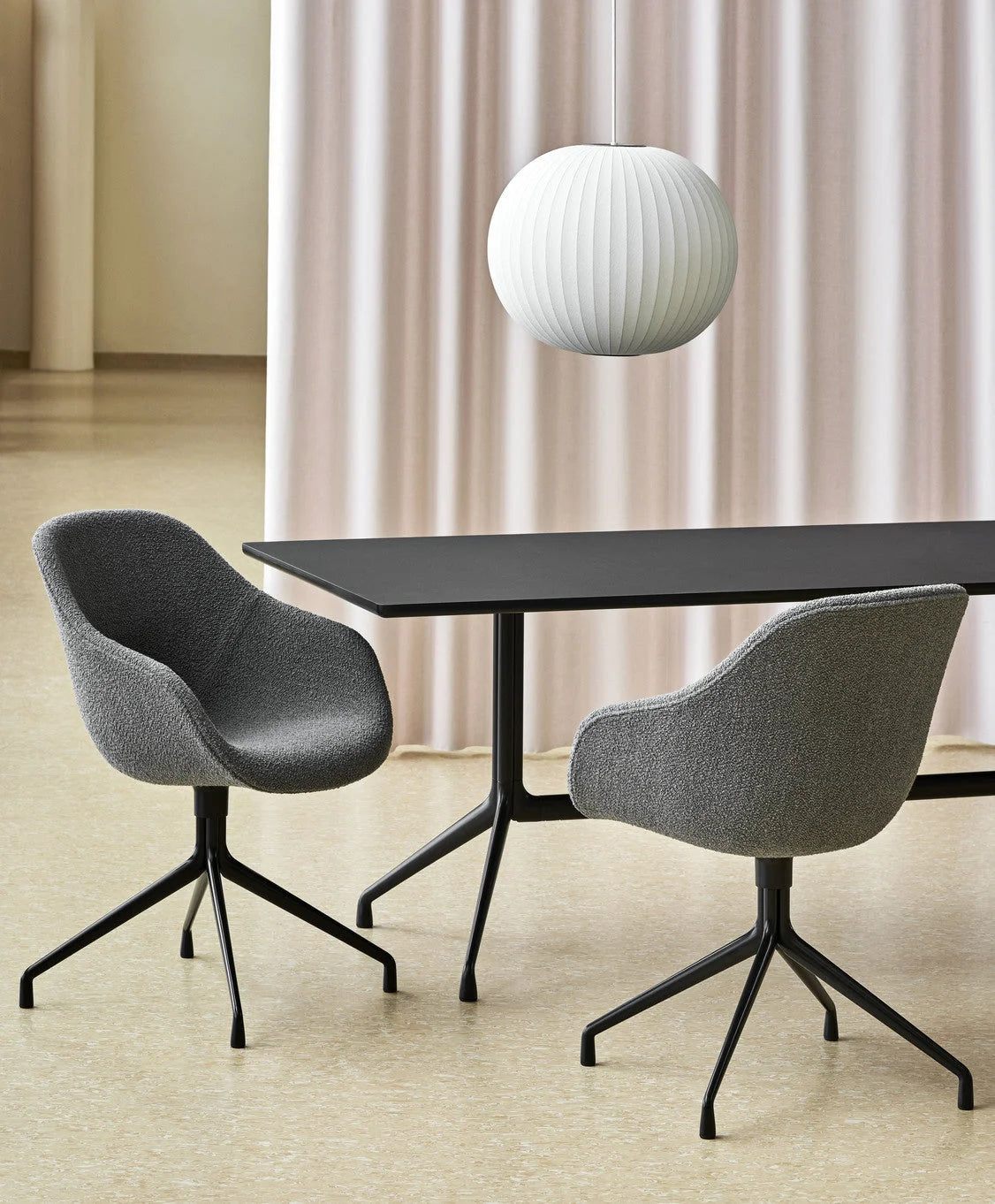 Hay Design tafel AAT 10 - zwart