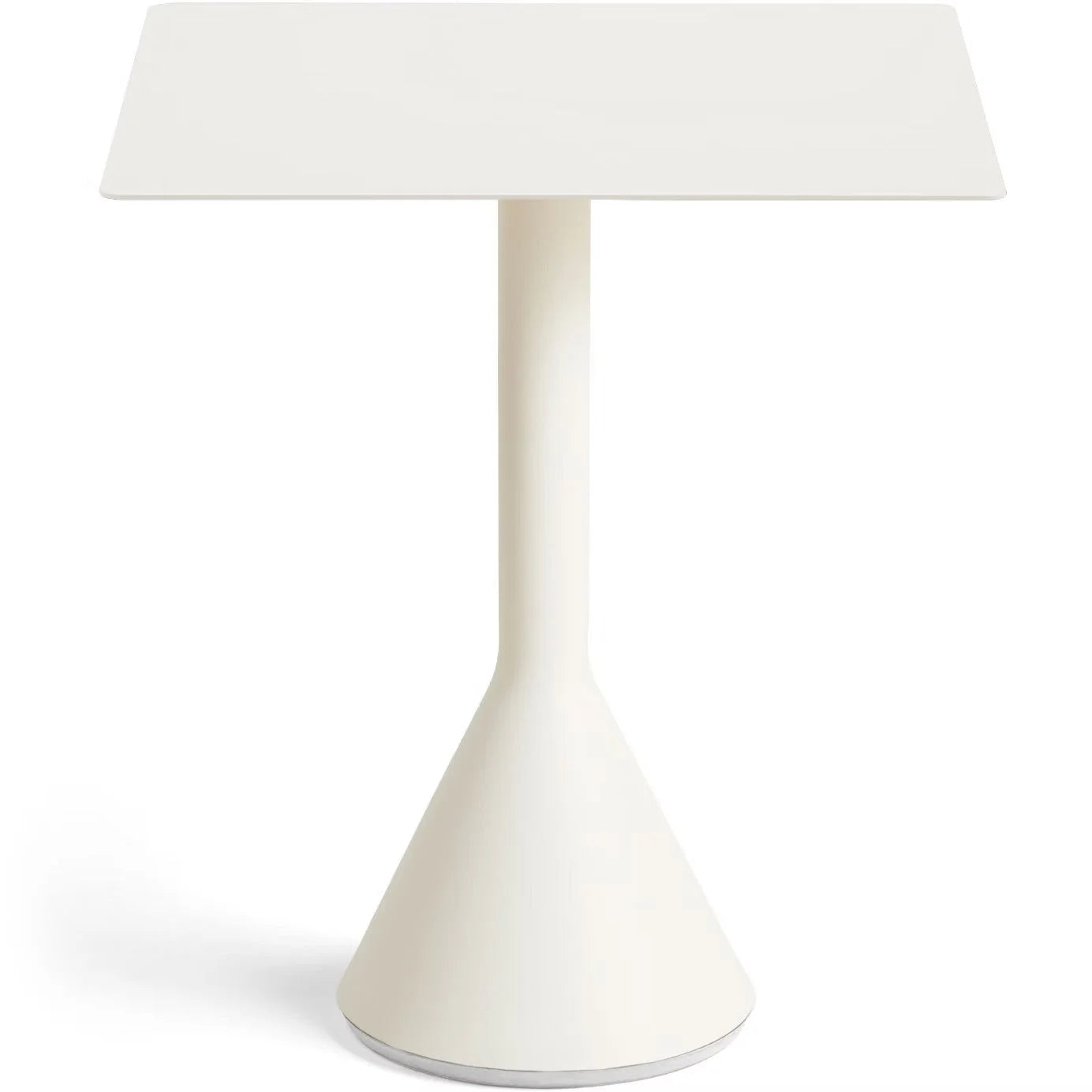 White square table van tuintafel Palissade Cone, ontworpen door Franse designduo Ronan en Erwan Bouroullec