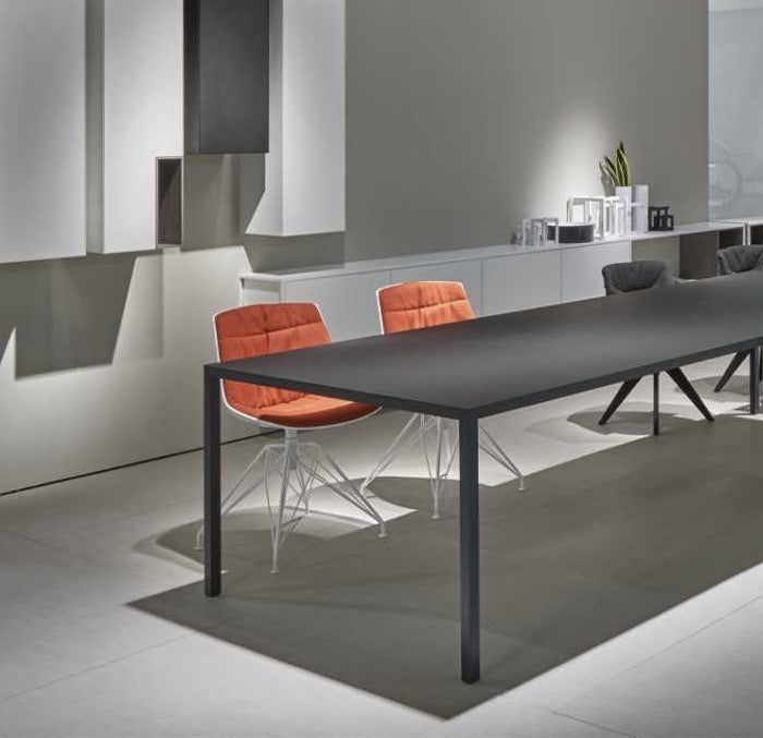 MDF Italia tafel Tense - 90 cm. breed