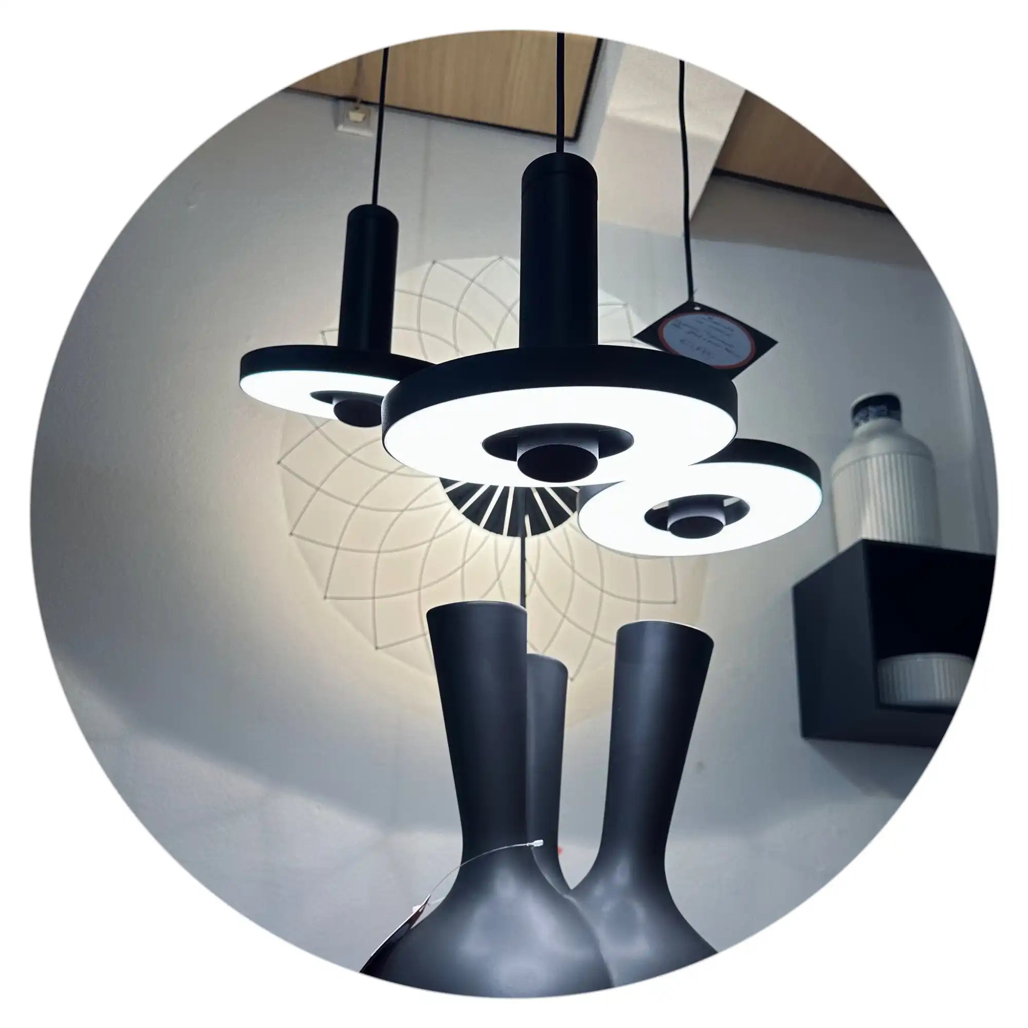 Moderne zwarte hanglampverlichting.