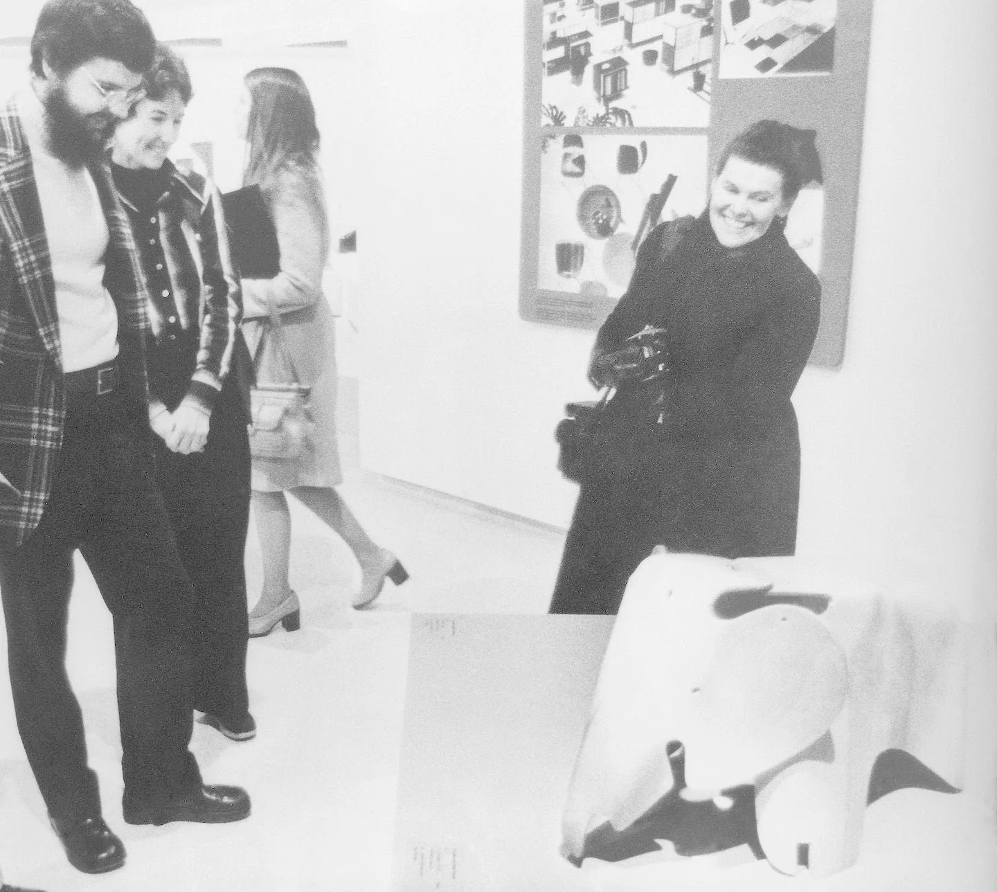 vitra Eames Elephant plywood